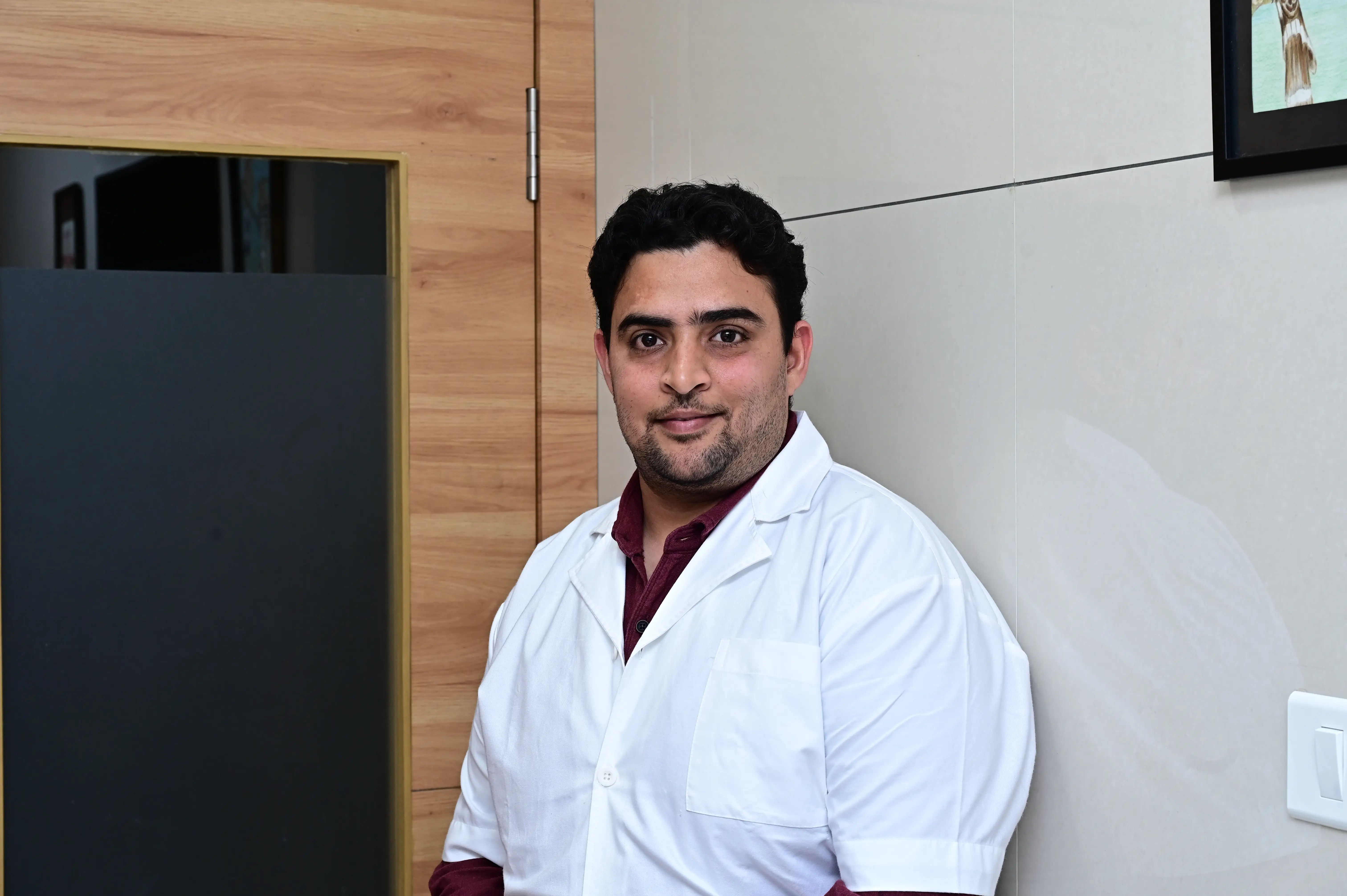 Dr. Harsh R Thakkar — Consultant GI & Laparoscopic Surgeon in Ahmedabad